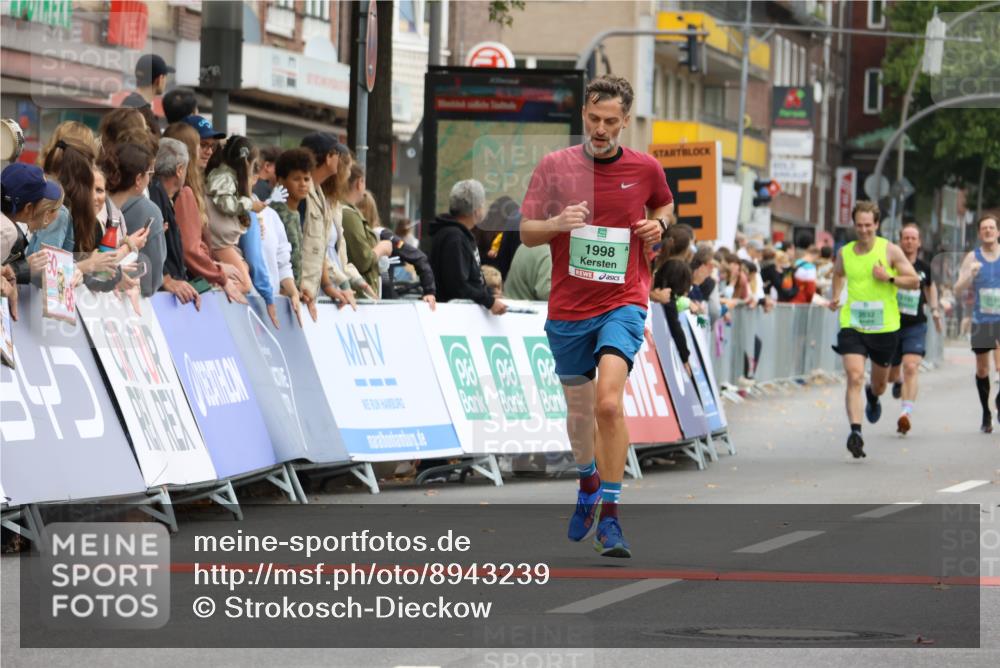 21.09.2025 - PSD Bank Halbmarathon Strokosch-Dieckow http://msf.ph/oto/8943239 21.09.2025 11:37:13 Ziel 1085, 1998, 2032, 2036 meine-sportfotos.de
