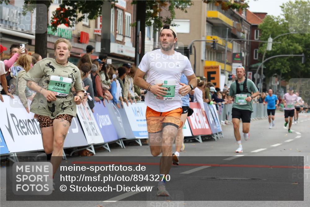 21.09.2025 - PSD Bank Halbmarathon Strokosch-Dieckow http://msf.ph/oto/8943270 21.09.2025 11:37:32 Ziel 1216, 2017, 2132, 2226, 3999 meine-sportfotos.de
