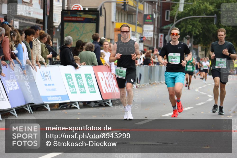 21.09.2025 - PSD Bank Halbmarathon Strokosch-Dieckow http://msf.ph/oto/8943299 21.09.2025 11:37:51 Ziel 1591, 1651, 1928, 2115, 3916, 3922 meine-sportfotos.de