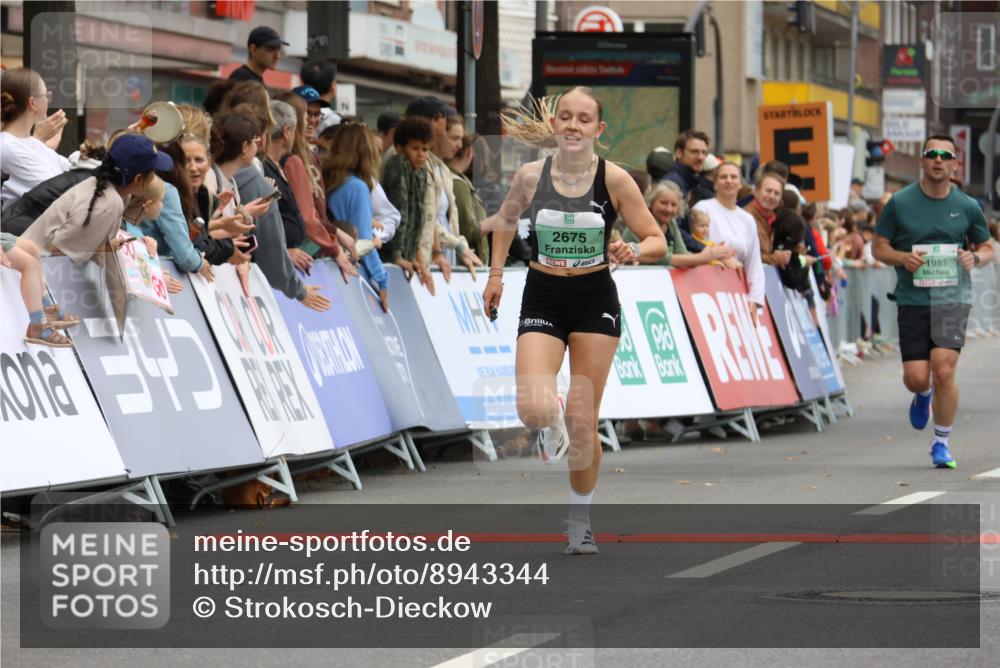 21.09.2025 - PSD Bank Halbmarathon Strokosch-Dieckow http://msf.ph/oto/8943344 21.09.2025 11:38:18 Ziel 1892, 1904, 1985, 2675 meine-sportfotos.de