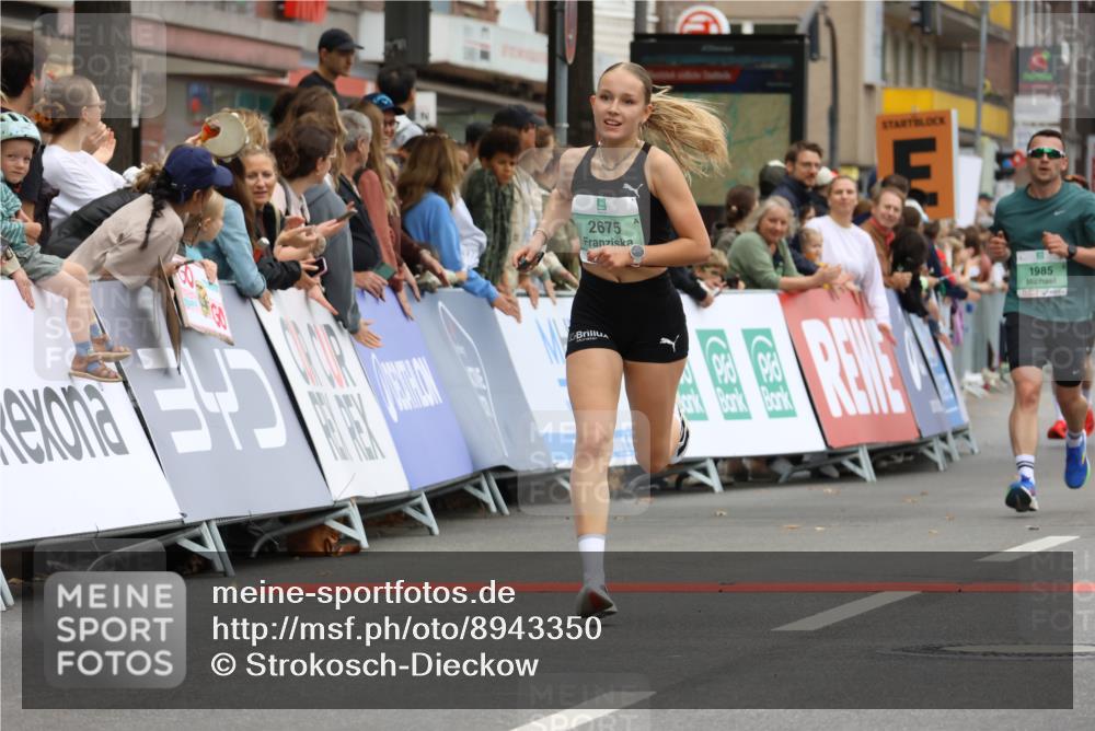 21.09.2025 - PSD Bank Halbmarathon Strokosch-Dieckow http://msf.ph/oto/8943350 21.09.2025 11:38:18 Ziel 1892, 1904, 1985, 2675 meine-sportfotos.de