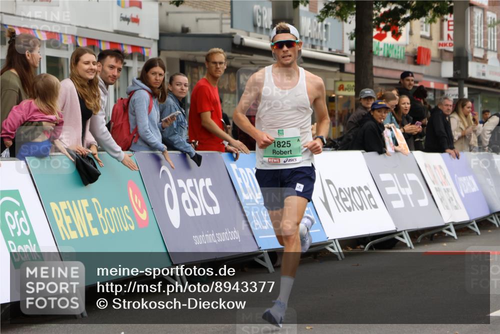 21.09.2025 - PSD Bank Halbmarathon Strokosch-Dieckow http://msf.ph/oto/8943377 21.09.2025 11:15:13 Ziel 1825 meine-sportfotos.de