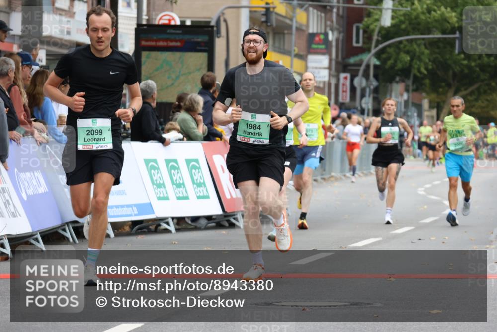 21.09.2025 - PSD Bank Halbmarathon Strokosch-Dieckow http://msf.ph/oto/8943380 21.09.2025 11:38:27 Ziel 1951, 1984, 1985, 2037, 2073, 2077, 2099, 2200, 2675 meine-sportfotos.de