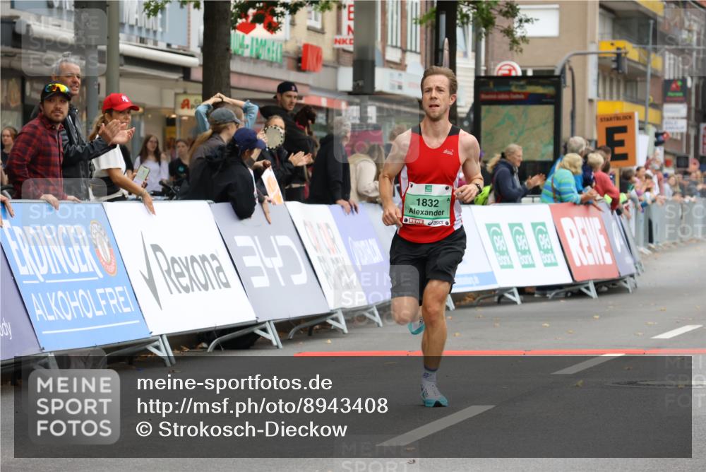 21.09.2025 - PSD Bank Halbmarathon Strokosch-Dieckow http://msf.ph/oto/8943408 21.09.2025 11:16:00 Ziel 1832 meine-sportfotos.de