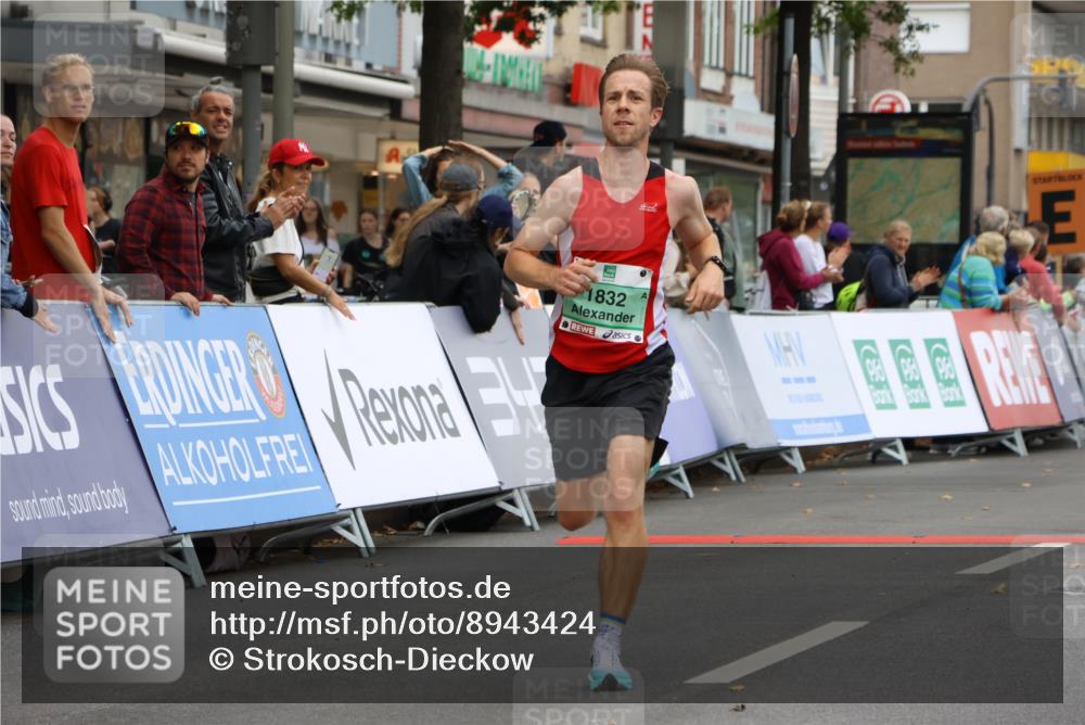 21.09.2025 - PSD Bank Halbmarathon Strokosch-Dieckow http://msf.ph/oto/8943424 21.09.2025 11:16:00 Ziel 1832 meine-sportfotos.de