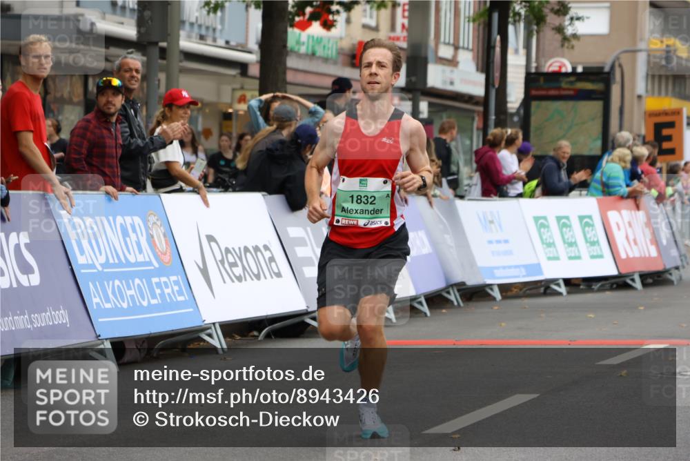 21.09.2025 - PSD Bank Halbmarathon Strokosch-Dieckow http://msf.ph/oto/8943426 21.09.2025 11:16:00 Ziel 1832 meine-sportfotos.de