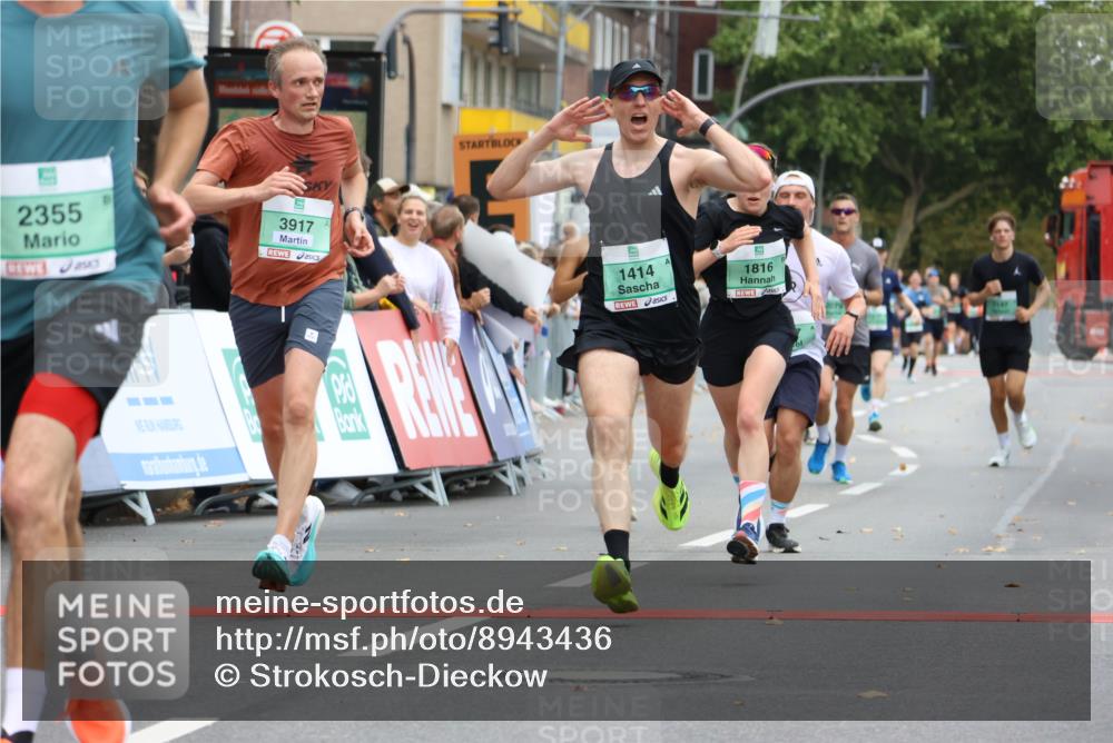 21.09.2025 - PSD Bank Halbmarathon Strokosch-Dieckow http://msf.ph/oto/8943436 21.09.2025 11:38:49 Ziel 1027, 1414, 1816, 1859, 2047, 2079, 2355, 3917 meine-sportfotos.de