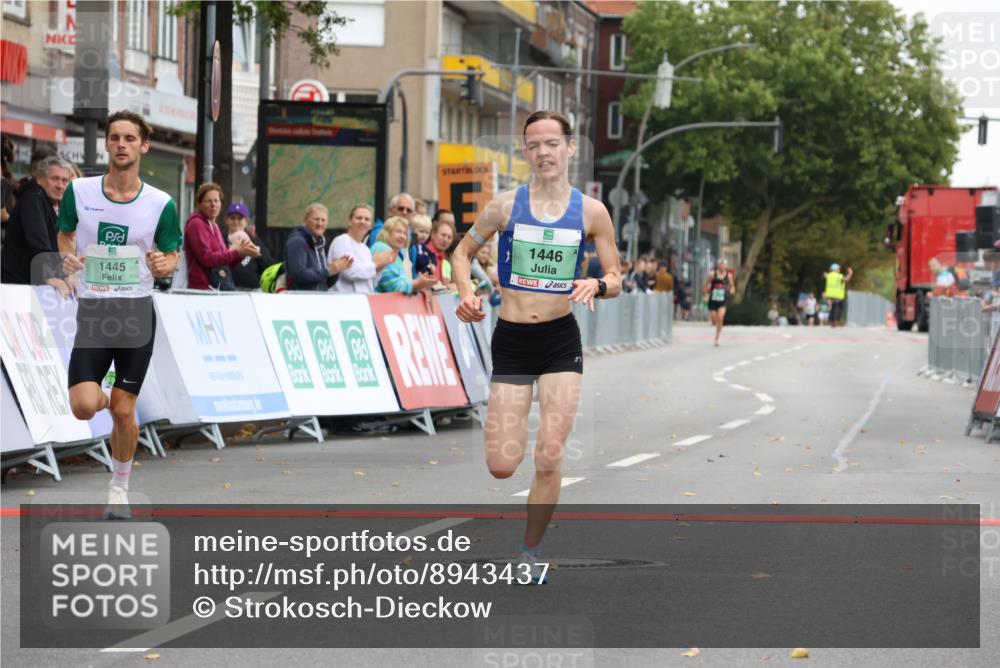 21.09.2025 - PSD Bank Halbmarathon Strokosch-Dieckow http://msf.ph/oto/8943437 21.09.2025 11:16:09 Ziel 1445, 1446 meine-sportfotos.de
