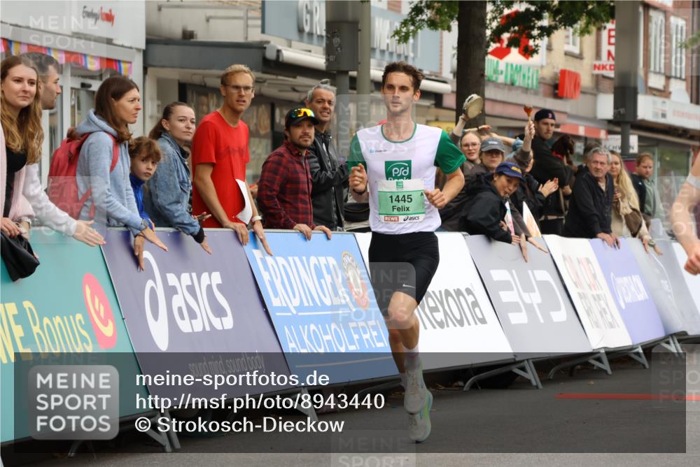 21.09.2025 - PSD Bank Halbmarathon Strokosch-Dieckow http://msf.ph/oto/8943440 21.09.2025 11:16:10 Ziel 1445, 1446 meine-sportfotos.de