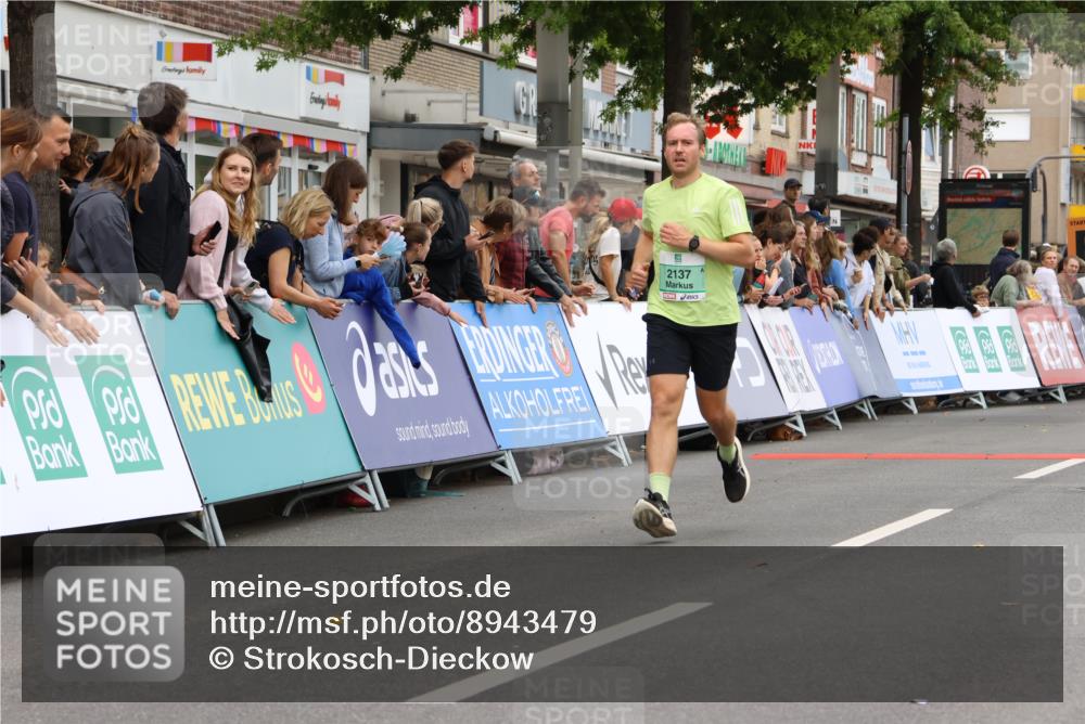 21.09.2025 - PSD Bank Halbmarathon Strokosch-Dieckow http://msf.ph/oto/8943479 21.09.2025 11:39:02 Ziel 1027, 1147, 1917, 2047, 2055, 2079, 2137 meine-sportfotos.de