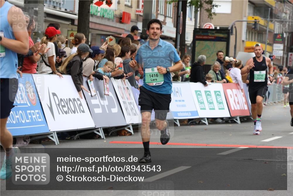21.09.2025 - PSD Bank Halbmarathon Strokosch-Dieckow http://msf.ph/oto/8943543 21.09.2025 11:39:22 Ziel 1110, 1227, 1248, 1416, 1769, 1901, 2038, 2285, 4055 meine-sportfotos.de