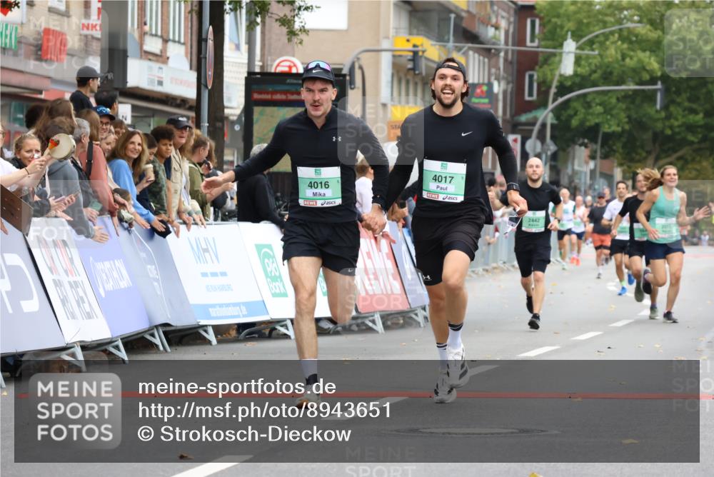 21.09.2025 - PSD Bank Halbmarathon Strokosch-Dieckow http://msf.ph/oto/8943651 21.09.2025 11:39:55 Ziel 1645, 1968, 2015, 2085, 2442, 4016, 4017 meine-sportfotos.de