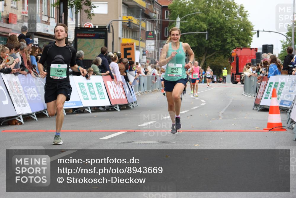 21.09.2025 - PSD Bank Halbmarathon Strokosch-Dieckow http://msf.ph/oto/8943669 21.09.2025 11:40:01 Ziel 1320, 1645, 2015, 2442, 4016, 4017 meine-sportfotos.de