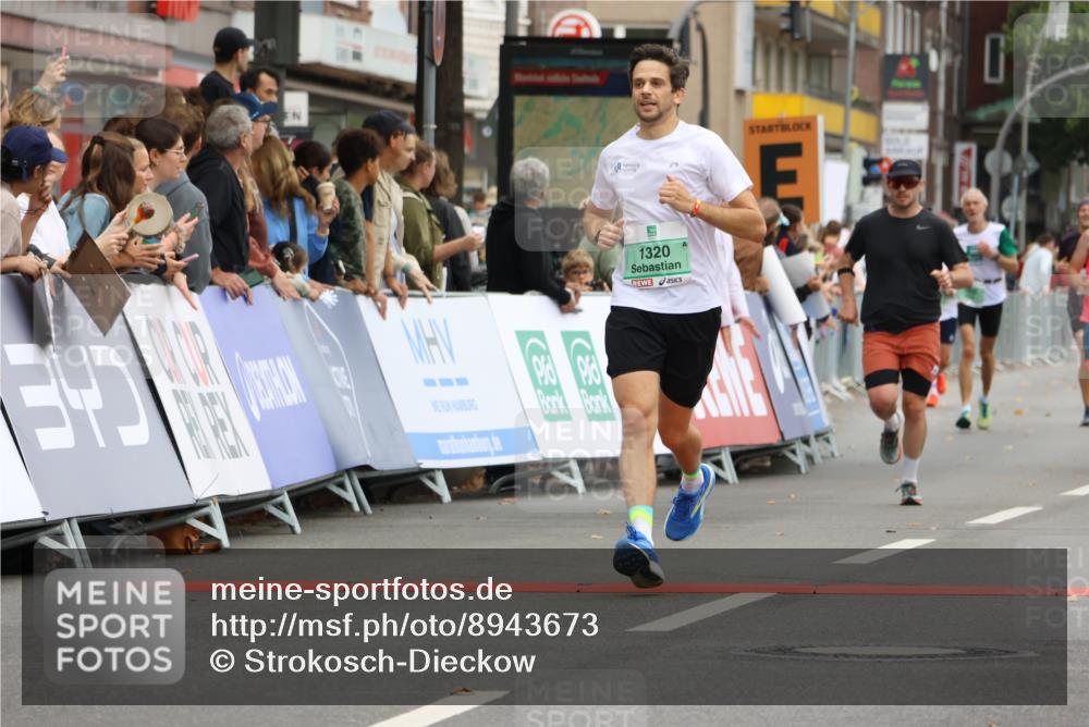 21.09.2025 - PSD Bank Halbmarathon Strokosch-Dieckow http://msf.ph/oto/8943673 21.09.2025 11:40:05 Ziel 1320, 1645, 1932, 2015, 2063, 2442, 4016, 4017 meine-sportfotos.de