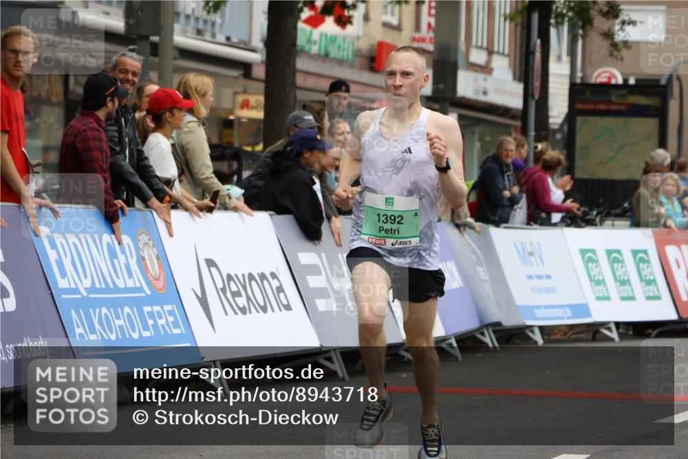 21.09.2025 - PSD Bank Halbmarathon Strokosch-Dieckow http://msf.ph/oto/8943718 21.09.2025 11:18:53 Ziel 1307, 1392 meine-sportfotos.de