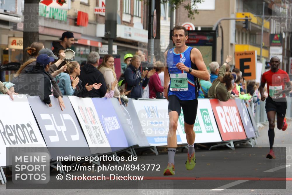 21.09.2025 - PSD Bank Halbmarathon Strokosch-Dieckow http://msf.ph/oto/8943772 21.09.2025 11:19:55 Ziel 1799, 1823 meine-sportfotos.de