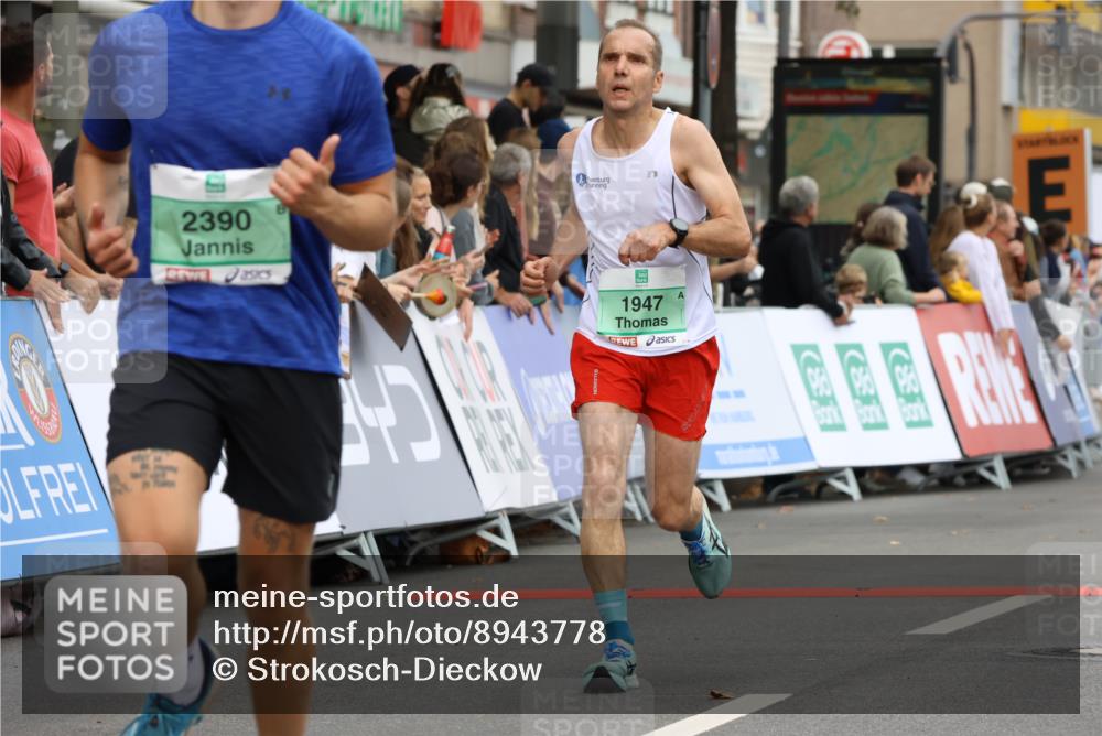 21.09.2025 - PSD Bank Halbmarathon Strokosch-Dieckow http://msf.ph/oto/8943778 21.09.2025 11:40:45 Ziel 1191, 1884, 1947, 2003, 2142, 2212, 2347, 2390 meine-sportfotos.de