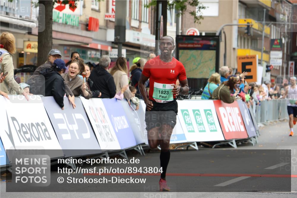 21.09.2025 - PSD Bank Halbmarathon Strokosch-Dieckow http://msf.ph/oto/8943804 21.09.2025 11:19:58 Ziel 1799, 1823 meine-sportfotos.de