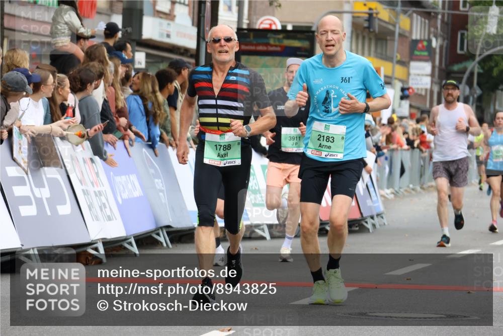 21.09.2025 - PSD Bank Halbmarathon Strokosch-Dieckow http://msf.ph/oto/8943825 21.09.2025 11:41:12 Ziel 1435, 1775, 1776, 1788, 2183, 2227, 3911, 4026 meine-sportfotos.de