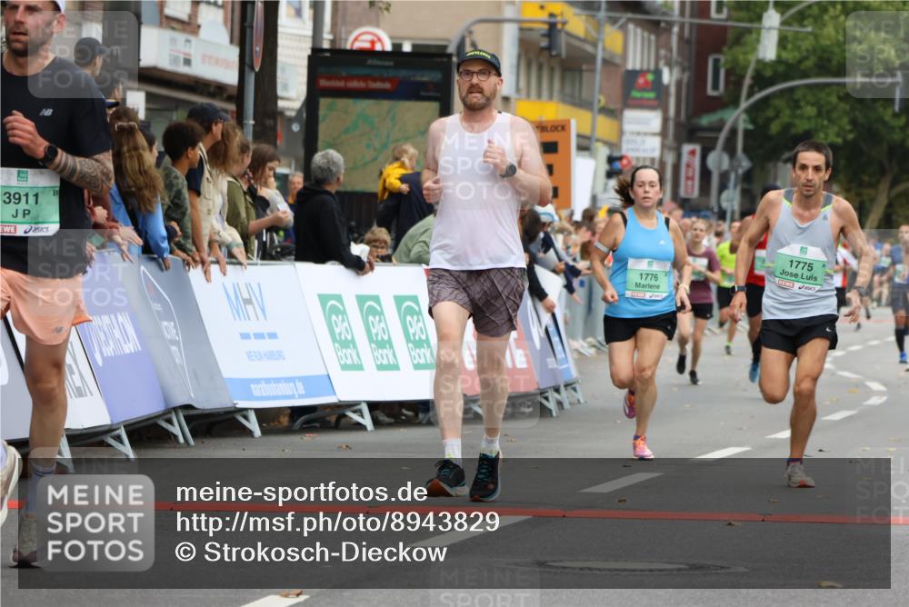 21.09.2025 - PSD Bank Halbmarathon Strokosch-Dieckow http://msf.ph/oto/8943829 21.09.2025 11:41:15 Ziel 1435, 1775, 1776, 1788, 2183, 2227, 3911, 4026 meine-sportfotos.de