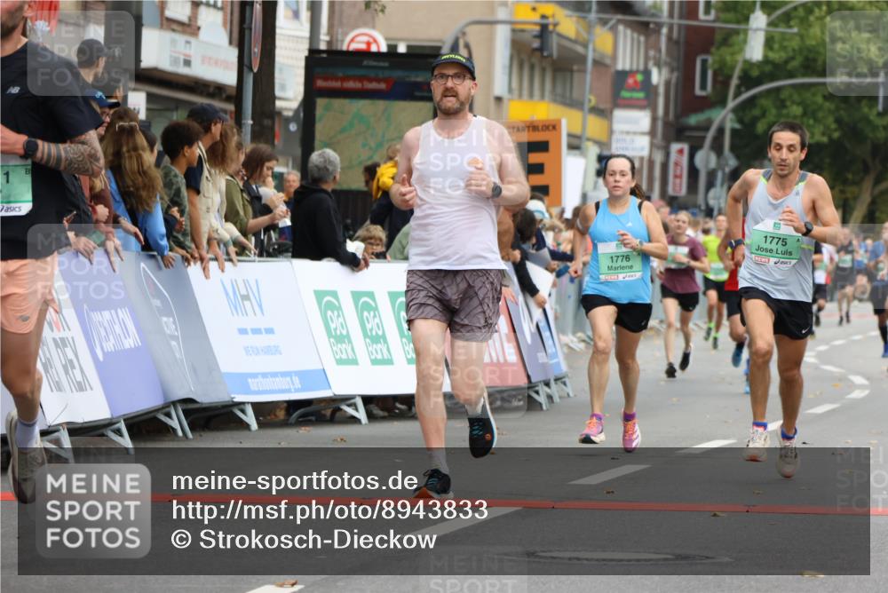 21.09.2025 - PSD Bank Halbmarathon Strokosch-Dieckow http://msf.ph/oto/8943833 21.09.2025 11:41:15 Ziel 1435, 1775, 1776, 1788, 2183, 2227, 3911, 4026 meine-sportfotos.de