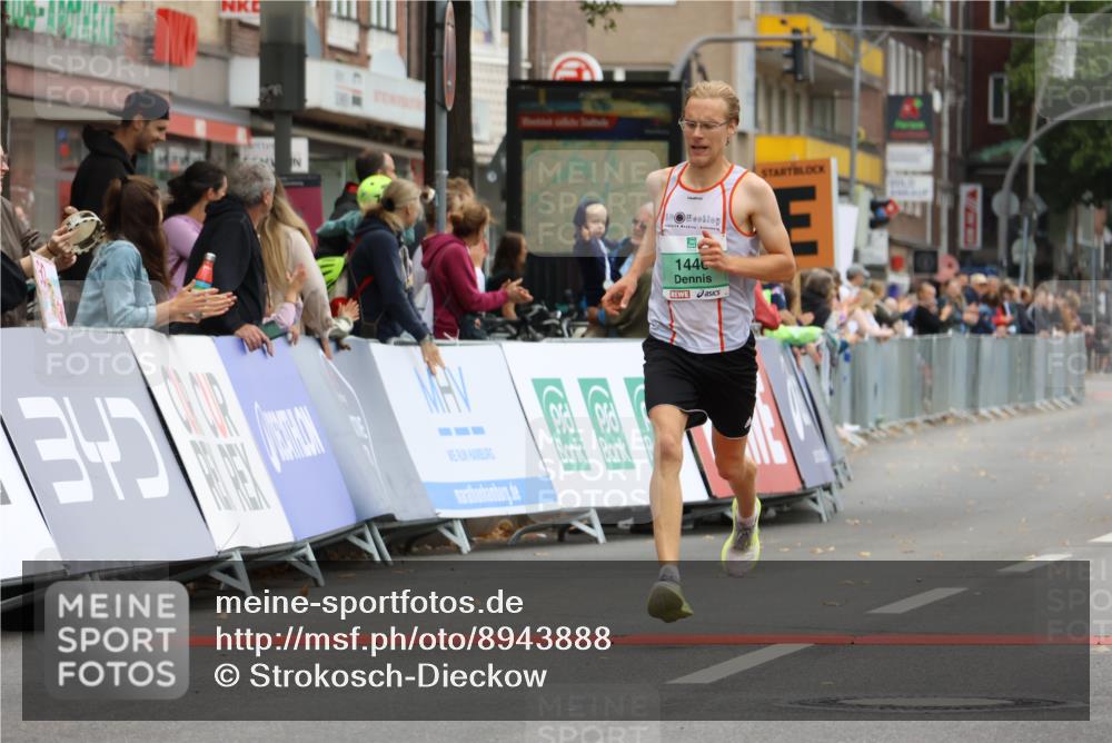 21.09.2025 - PSD Bank Halbmarathon Strokosch-Dieckow http://msf.ph/oto/8943888 21.09.2025 11:20:45 Ziel 1440, 1829, 1837 meine-sportfotos.de