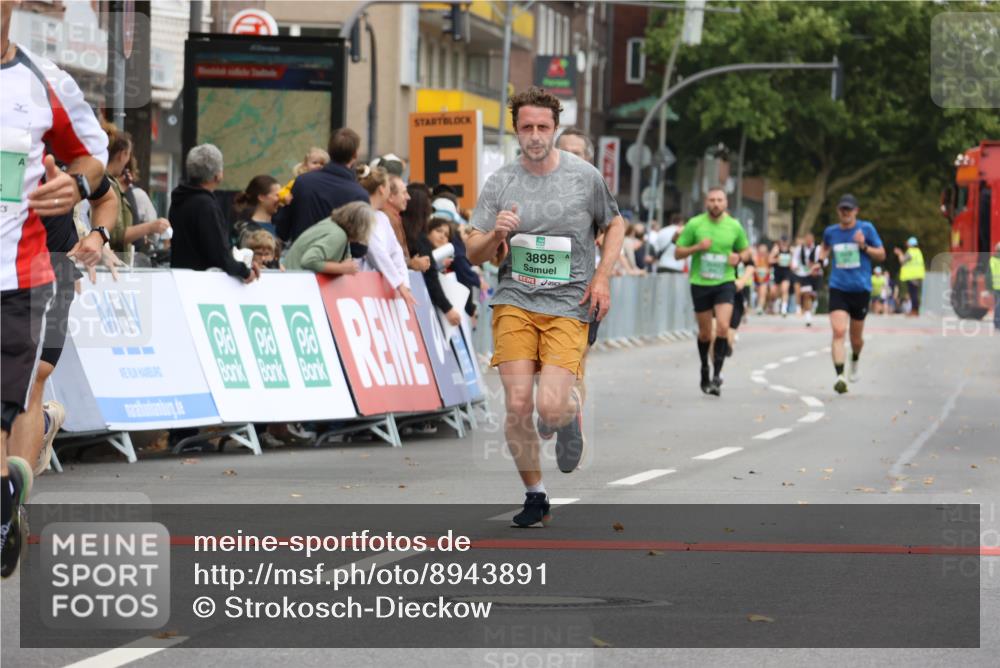 21.09.2025 - PSD Bank Halbmarathon Strokosch-Dieckow http://msf.ph/oto/8943891 21.09.2025 11:41:34 Ziel 1349, 1399, 1765, 1886, 1887, 2083, 2111, 2231, 2443, 3895 meine-sportfotos.de