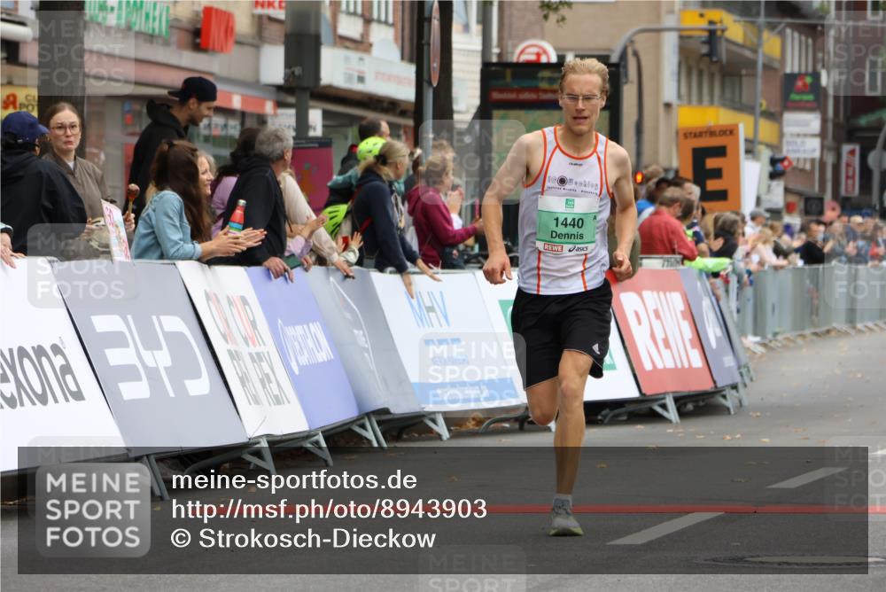 21.09.2025 - PSD Bank Halbmarathon Strokosch-Dieckow http://msf.ph/oto/8943903 21.09.2025 11:20:45 Ziel 1440, 1829, 1837 meine-sportfotos.de