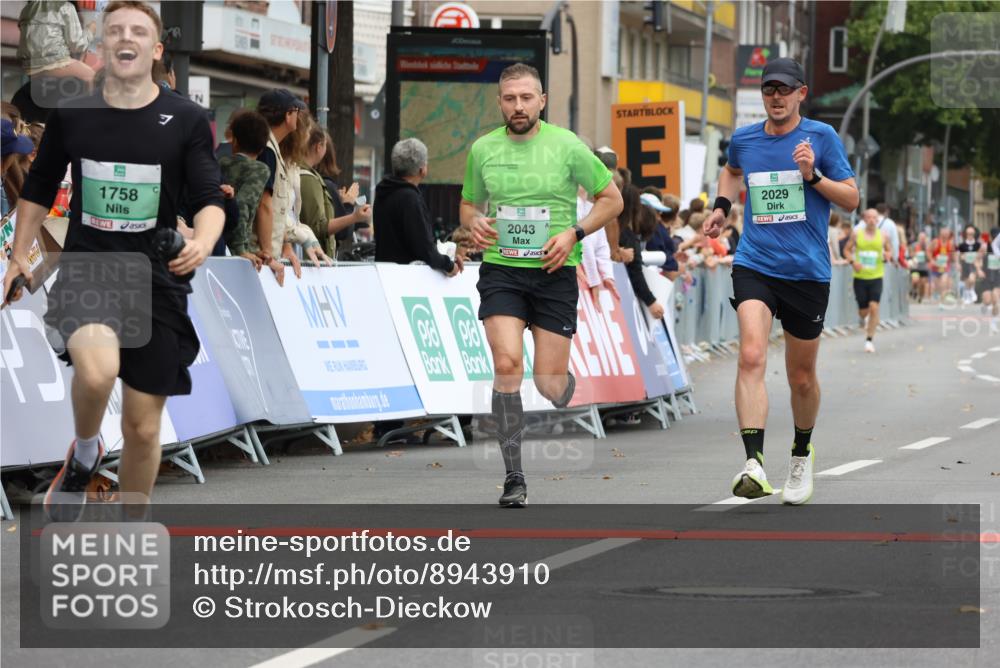 21.09.2025 - PSD Bank Halbmarathon Strokosch-Dieckow http://msf.ph/oto/8943910 21.09.2025 11:41:42 Ziel 1399, 1758, 1887, 2029, 2043, 2111, 3895 meine-sportfotos.de