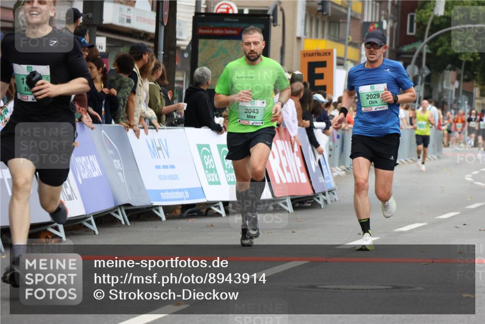 21.09.2025 - PSD Bank Halbmarathon Strokosch-Dieckow http://msf.ph/oto/8943914 21.09.2025 11:41:42 Ziel 1399, 1758, 1887, 2029, 2043, 2111, 3895 meine-sportfotos.de