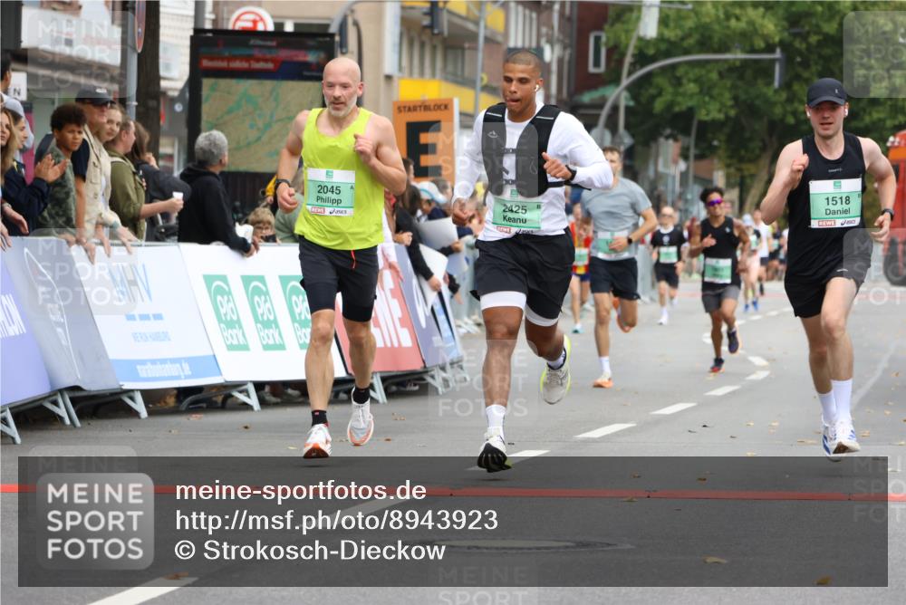 21.09.2025 - PSD Bank Halbmarathon Strokosch-Dieckow http://msf.ph/oto/8943923 21.09.2025 11:41:59 Ziel 1484, 1518, 2045, 2425 meine-sportfotos.de