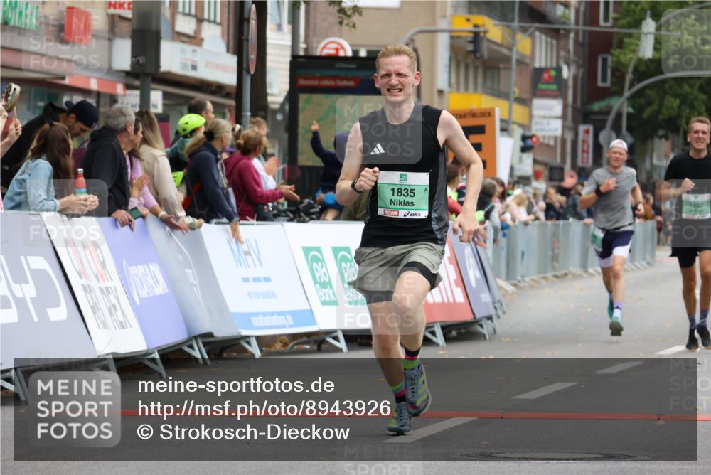 21.09.2025 - PSD Bank Halbmarathon Strokosch-Dieckow http://msf.ph/oto/8943926 21.09.2025 11:20:56 Ziel 1835, 1837, 1846, 1862 meine-sportfotos.de