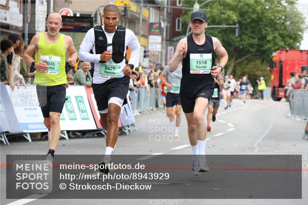 21.09.2025 - PSD Bank Halbmarathon Strokosch-Dieckow http://msf.ph/oto/8943929 21.09.2025 11:42:00 Ziel 1484, 1518, 1801, 2045, 2425 meine-sportfotos.de