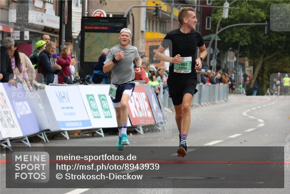 21.09.2025 - PSD Bank Halbmarathon Strokosch-Dieckow http://msf.ph/oto/8943939 21.09.2025 11:20:59 Ziel 1835, 1837, 1846, 1862 meine-sportfotos.de