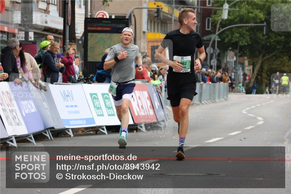 21.09.2025 - PSD Bank Halbmarathon Strokosch-Dieckow http://msf.ph/oto/8943942 21.09.2025 11:20:59 Ziel 1835, 1837, 1846, 1862 meine-sportfotos.de
