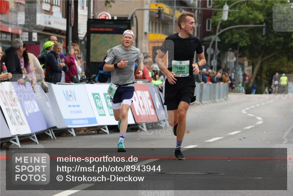 21.09.2025 - PSD Bank Halbmarathon Strokosch-Dieckow http://msf.ph/oto/8943944 21.09.2025 11:20:59 Ziel 1835, 1837, 1846, 1862 meine-sportfotos.de