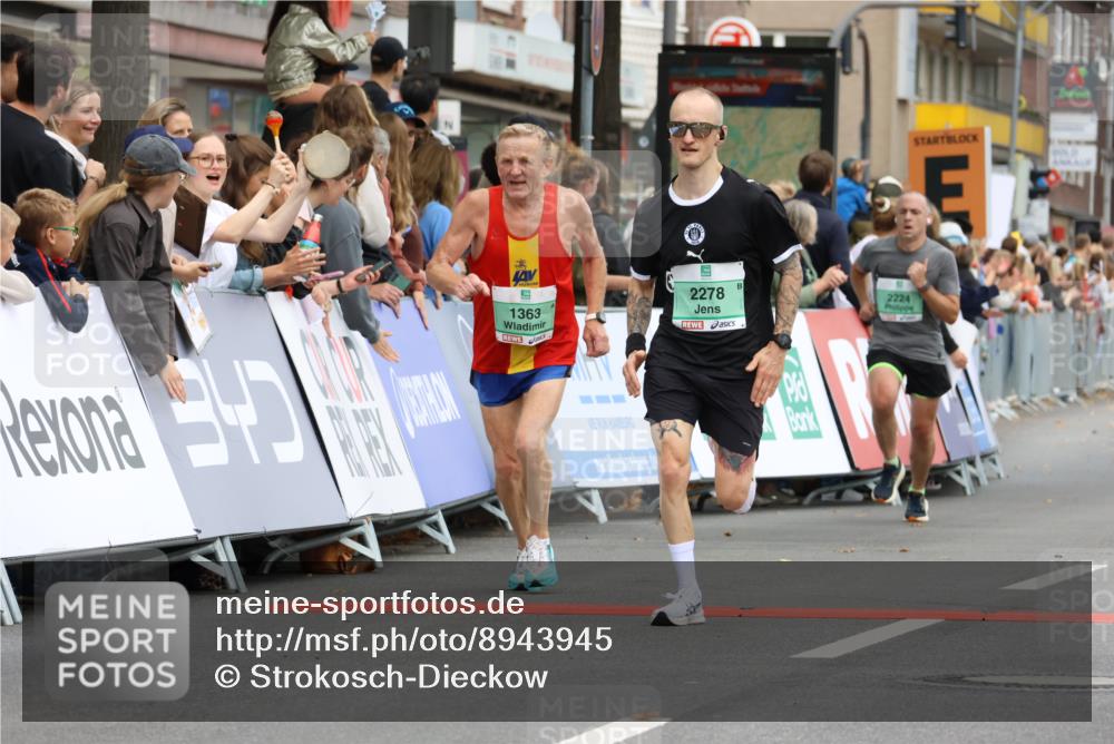 21.09.2025 - PSD Bank Halbmarathon Strokosch-Dieckow http://msf.ph/oto/8943945 21.09.2025 11:42:13 Ziel 1363, 1484, 1801, 2224, 2278 meine-sportfotos.de