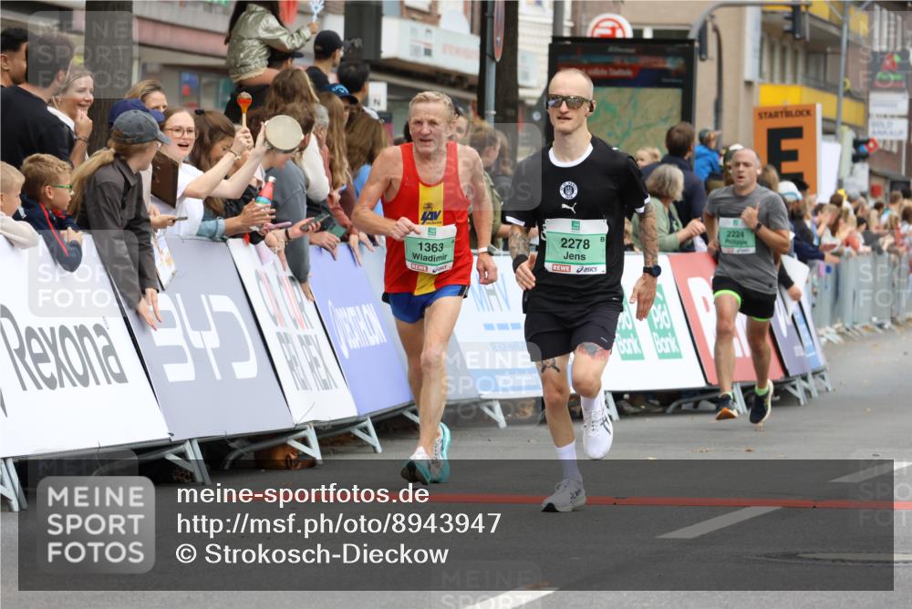 21.09.2025 - PSD Bank Halbmarathon Strokosch-Dieckow http://msf.ph/oto/8943947 21.09.2025 11:42:13 Ziel 1363, 1484, 1801, 2224, 2278 meine-sportfotos.de