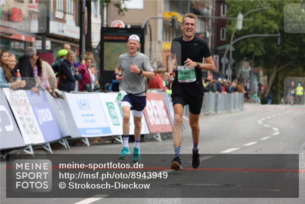 21.09.2025 - PSD Bank Halbmarathon Strokosch-Dieckow http://msf.ph/oto/8943949 21.09.2025 11:20:59 Ziel 1835, 1837, 1846, 1862 meine-sportfotos.de
