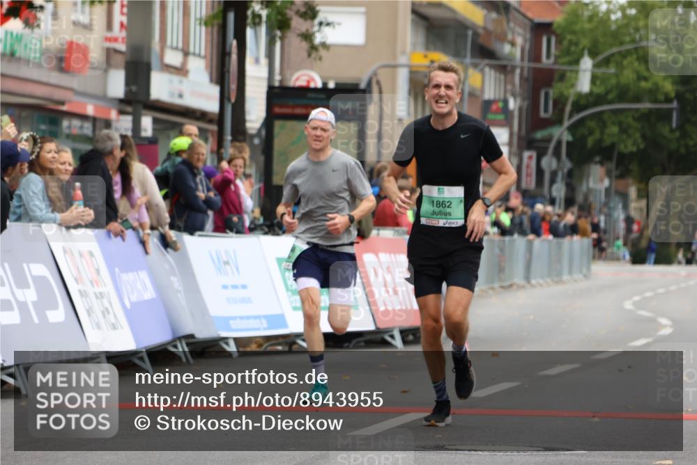 21.09.2025 - PSD Bank Halbmarathon Strokosch-Dieckow http://msf.ph/oto/8943955 21.09.2025 11:21:00 Ziel 1835, 1837, 1846, 1862 meine-sportfotos.de