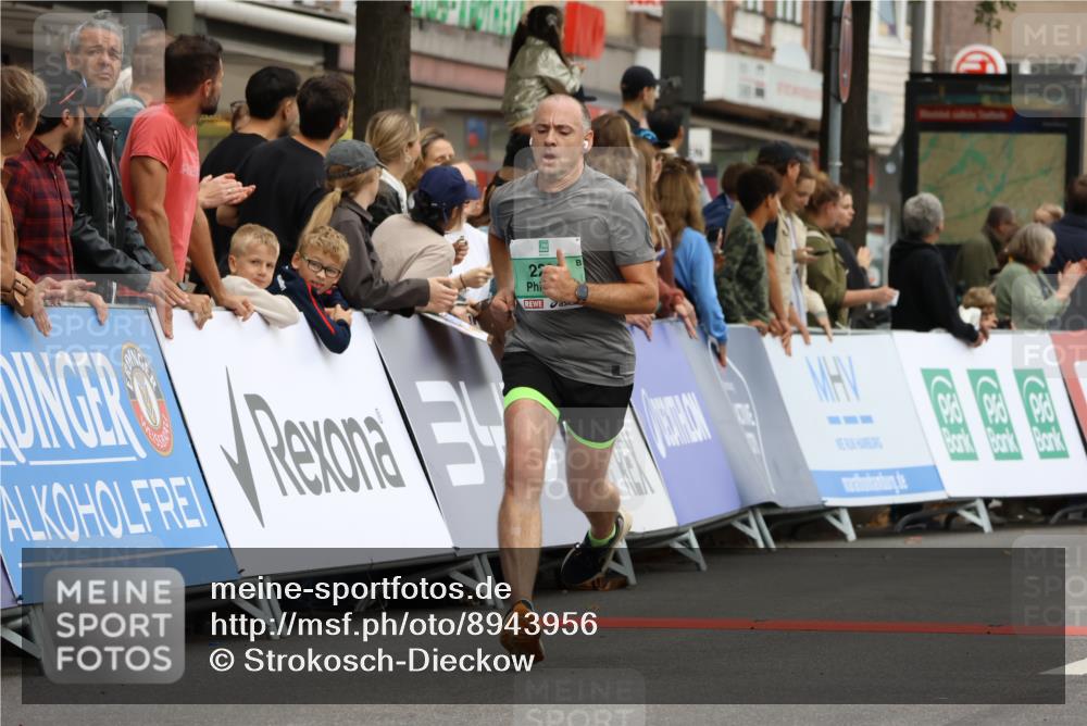 21.09.2025 - PSD Bank Halbmarathon Strokosch-Dieckow http://msf.ph/oto/8943956 21.09.2025 11:42:17 Ziel 1363, 1899, 2224, 2278, 2380, 3928, 4048 meine-sportfotos.de