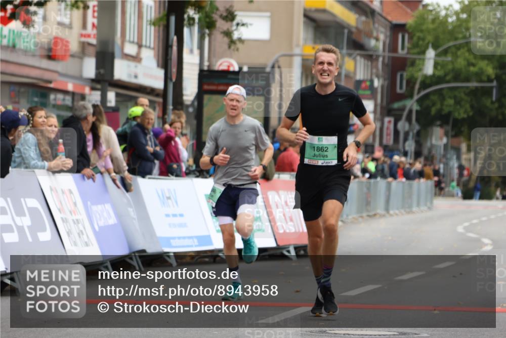 21.09.2025 - PSD Bank Halbmarathon Strokosch-Dieckow http://msf.ph/oto/8943958 21.09.2025 11:21:00 Ziel 1835, 1837, 1846, 1862 meine-sportfotos.de