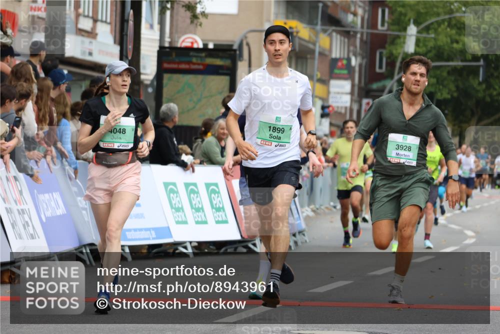 21.09.2025 - PSD Bank Halbmarathon Strokosch-Dieckow http://msf.ph/oto/8943961 21.09.2025 11:42:20 Ziel 1058, 1363, 1899, 2224, 2278, 2380, 3928, 3930, 4048 meine-sportfotos.de
