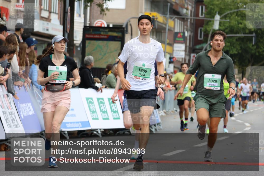 21.09.2025 - PSD Bank Halbmarathon Strokosch-Dieckow http://msf.ph/oto/8943963 21.09.2025 11:42:21 Ziel 1058, 1363, 1899, 1995, 2220, 2224, 2253, 2278, 2281, 2380, 3928, 3930, 4048 meine-sportfotos.de