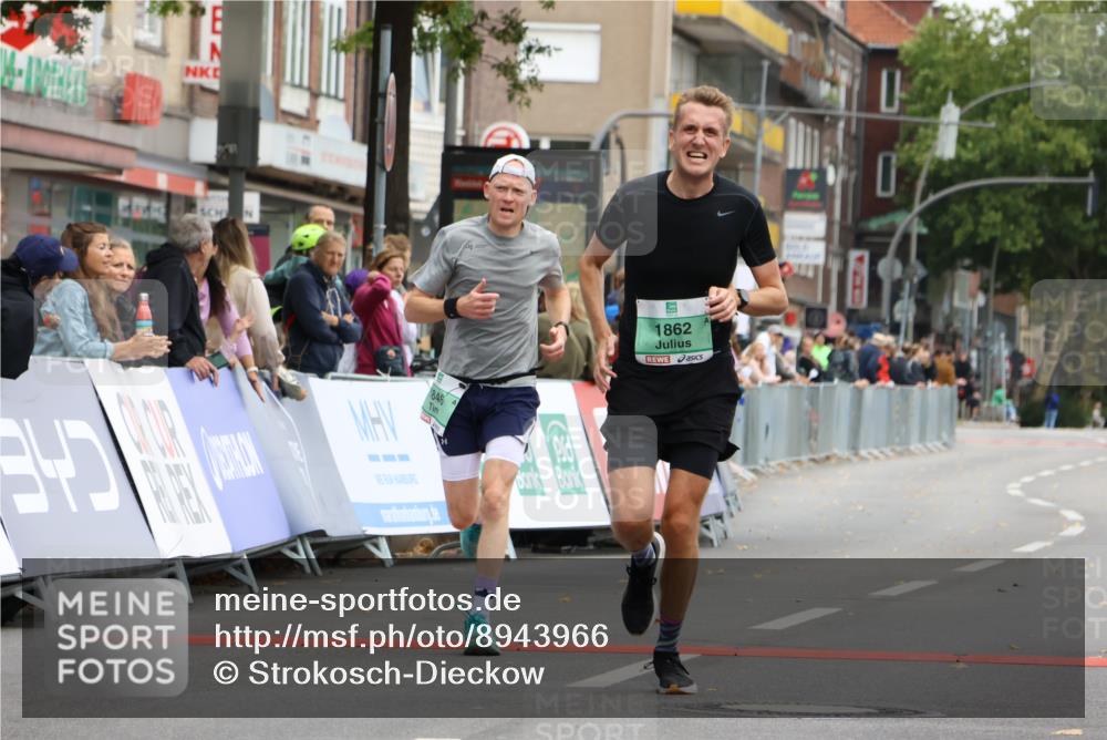 21.09.2025 - PSD Bank Halbmarathon Strokosch-Dieckow http://msf.ph/oto/8943966 21.09.2025 11:21:00 Ziel 1835, 1837, 1846, 1862 meine-sportfotos.de