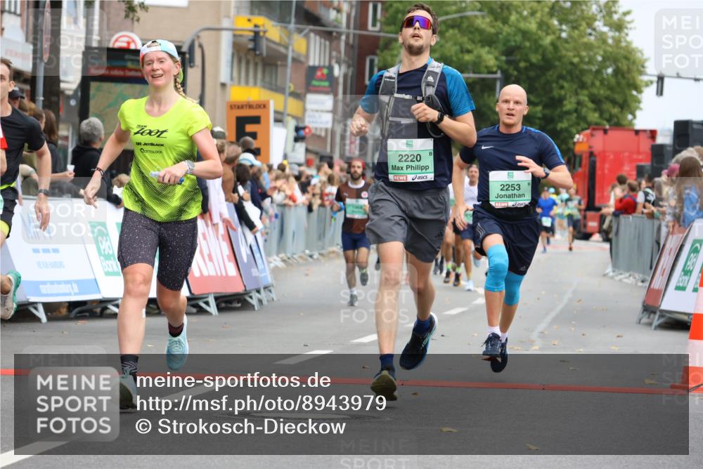 21.09.2025 - PSD Bank Halbmarathon Strokosch-Dieckow http://msf.ph/oto/8943979 21.09.2025 11:42:27 Ziel 1058, 1068, 1899, 1995, 2220, 2253, 2281, 2380, 3928, 3930, 4048 meine-sportfotos.de