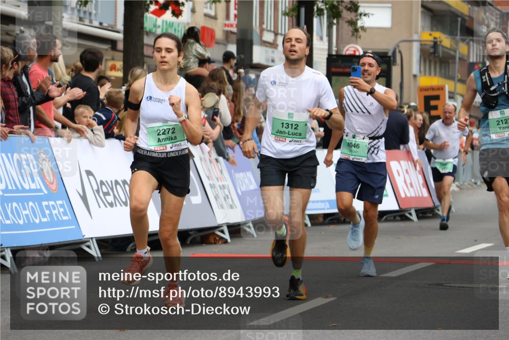 21.09.2025 - PSD Bank Halbmarathon Strokosch-Dieckow http://msf.ph/oto/8943993 21.09.2025 11:42:35 Ziel 1058, 1068, 1090, 1312, 1995, 2127, 2174, 2207, 2220, 2253, 2272, 2281, 3930, 4046 meine-sportfotos.de