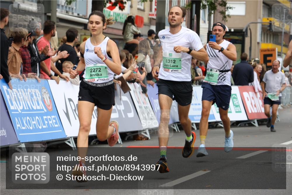 21.09.2025 - PSD Bank Halbmarathon Strokosch-Dieckow http://msf.ph/oto/8943997 21.09.2025 11:42:35 Ziel 1058, 1068, 1090, 1312, 1995, 2127, 2174, 2207, 2220, 2253, 2272, 2281, 3930, 4046 meine-sportfotos.de