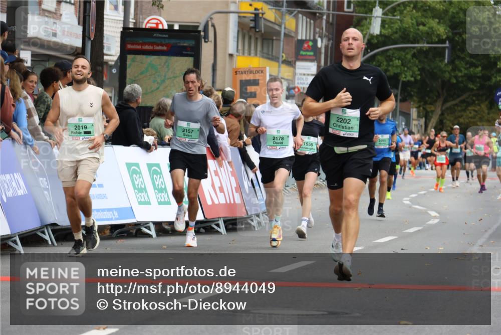 21.09.2025 - PSD Bank Halbmarathon Strokosch-Dieckow http://msf.ph/oto/8944049 21.09.2025 11:42:59 Ziel 1555, 1749, 1750, 2019, 2100, 2157, 2178, 2202, 2369, 2995 meine-sportfotos.de