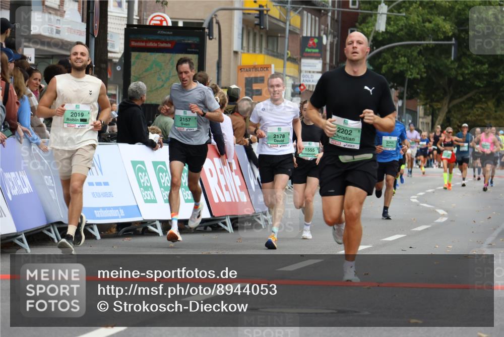 21.09.2025 - PSD Bank Halbmarathon Strokosch-Dieckow http://msf.ph/oto/8944053 21.09.2025 11:43:00 Ziel 1555, 1749, 1750, 2019, 2100, 2157, 2178, 2202, 2265, 2369, 2995 meine-sportfotos.de